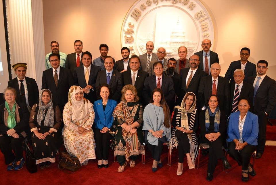 Group photo of participants courtesy Noor Naghmi