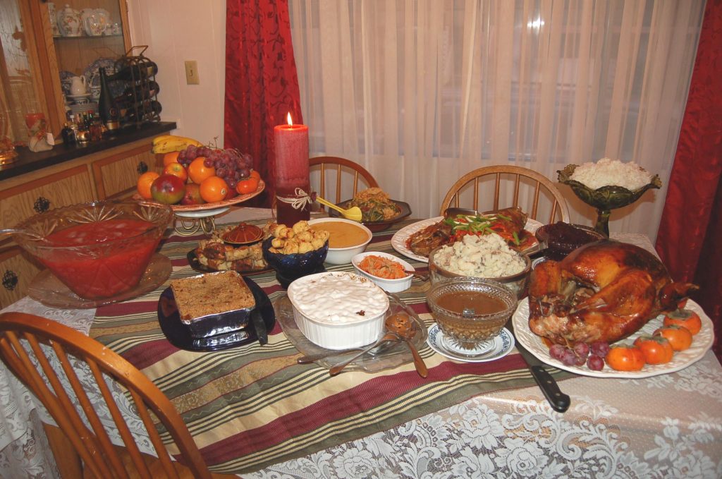 By Ms Jones from California, USA (Our (Almost Traditional) Thanksgiving Dinner) [CC BY 2.0 (http://creativecommons.org/licenses/by/2.0)], via Wikimedia Commons