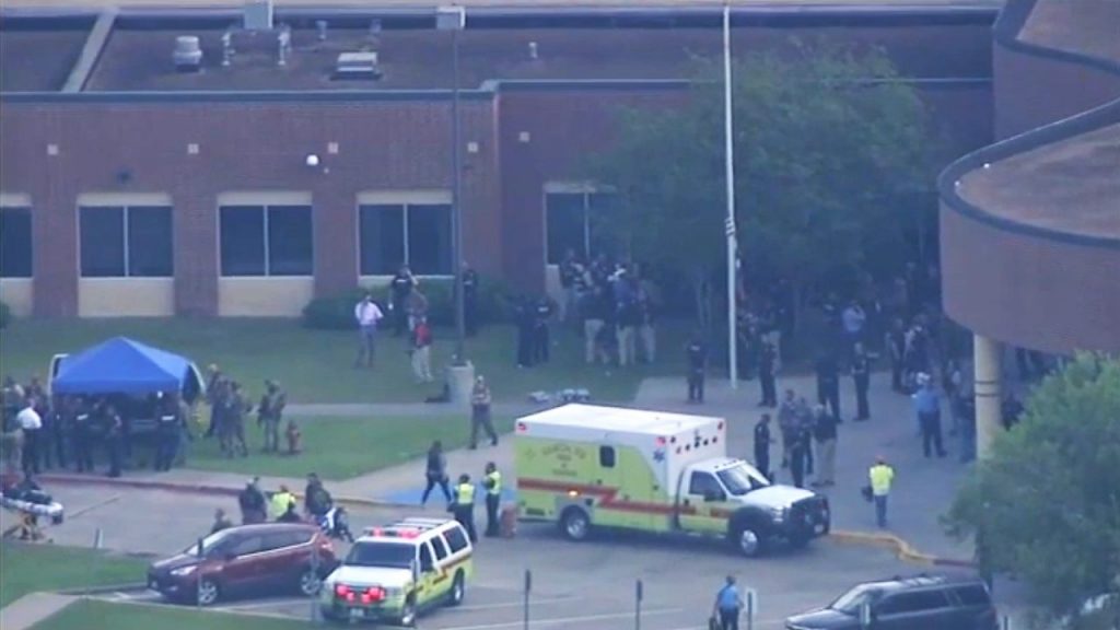 Law enforced respond to shooting in Santa Fe High School in Texas May 18 2018 Photo: Screenshot/ABC